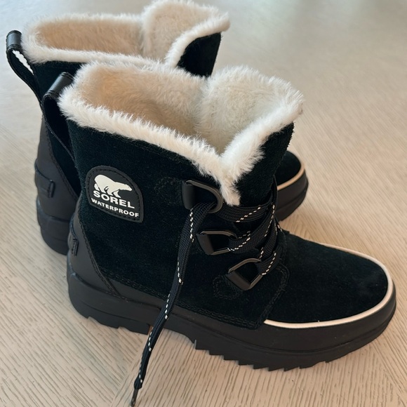 Sorel Shoes - Sorel Boots (brand new)